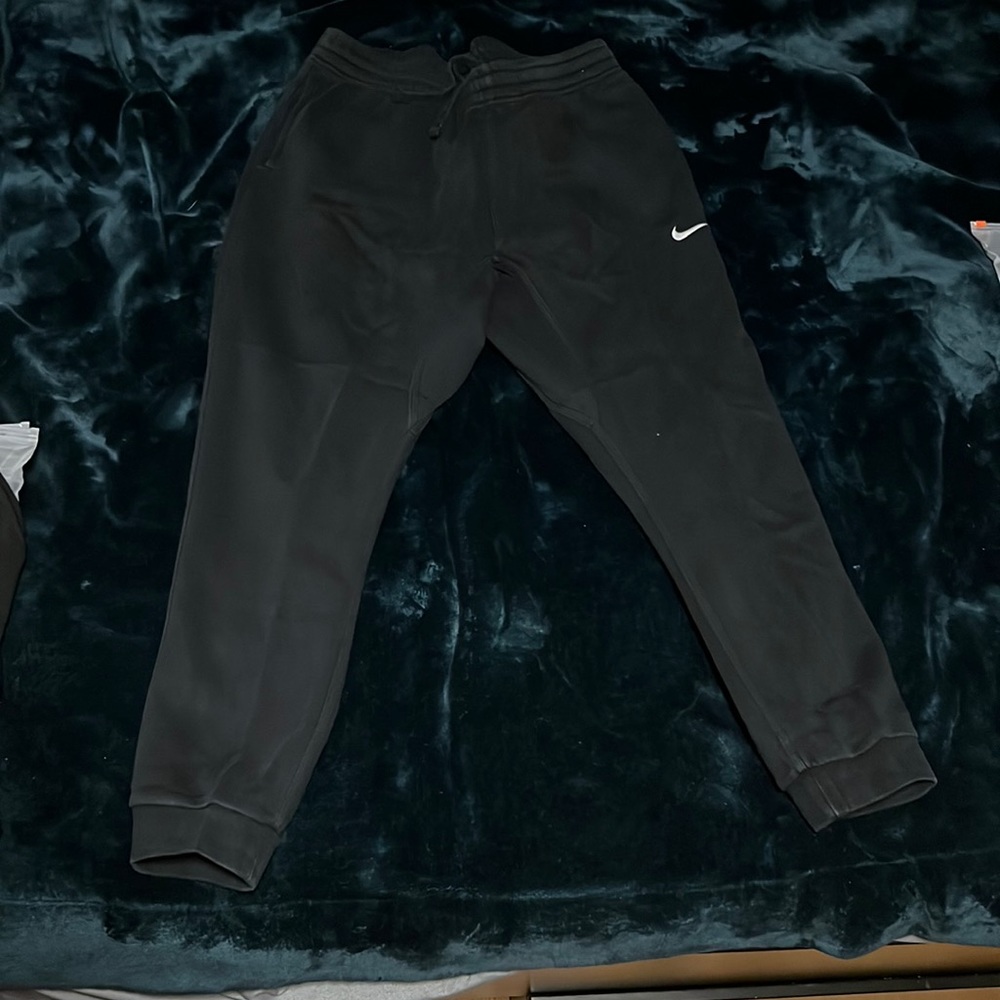 Nike Jogger size Large